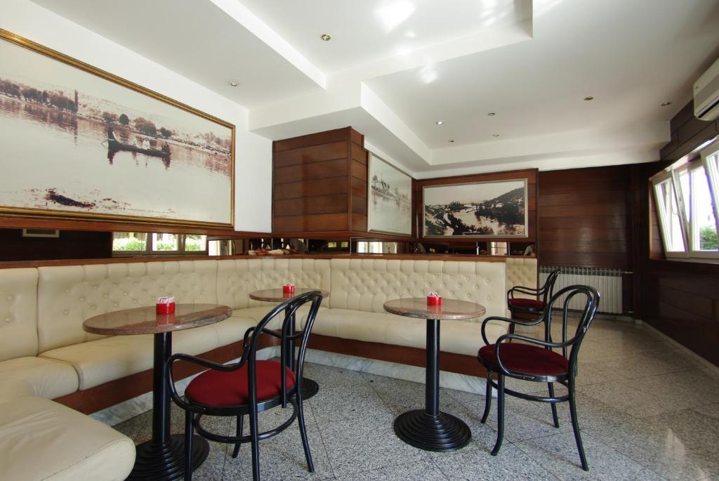 Hotel Sv. Mihovil Trilj 部屋 写真